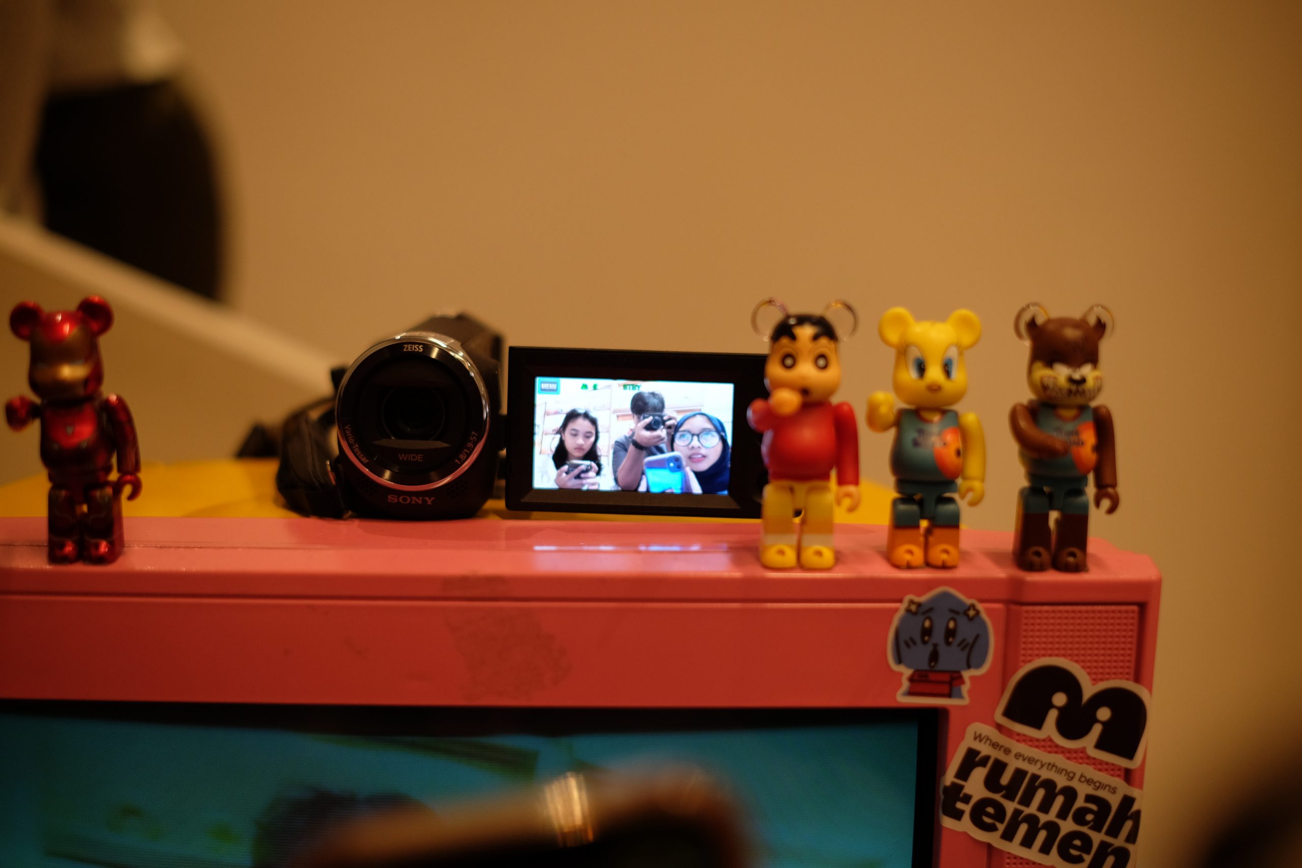 image of an introvert and friends